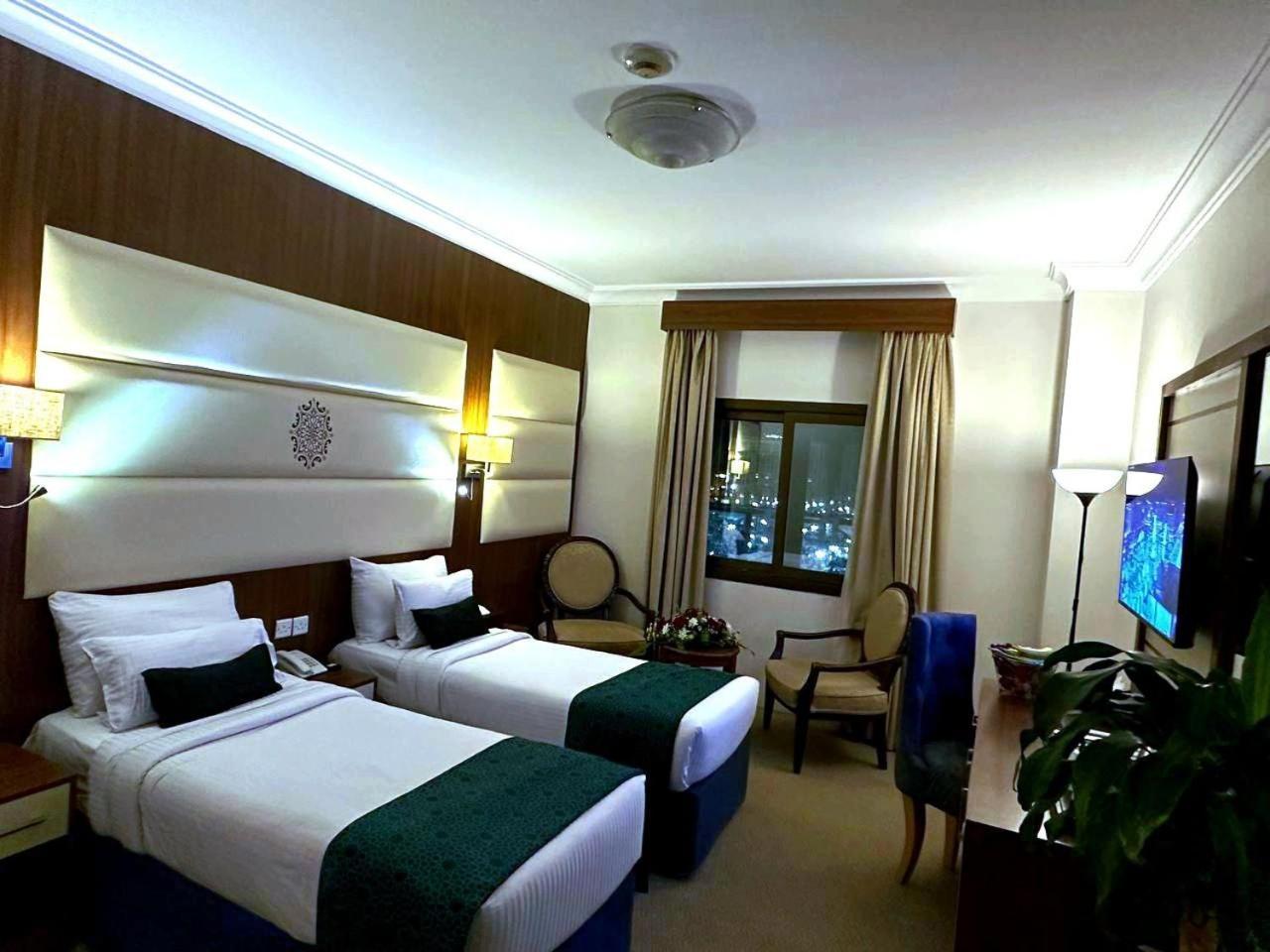 One Inn Hotel Medina Buitenkant foto
